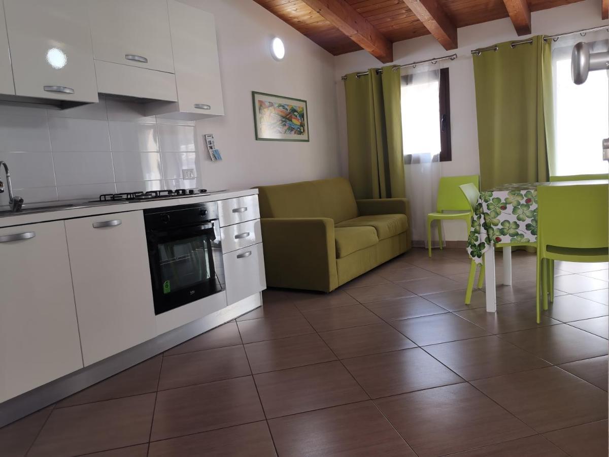Casa Vacanze Del Golfo 卡斯泰拉马莱 外观 照片