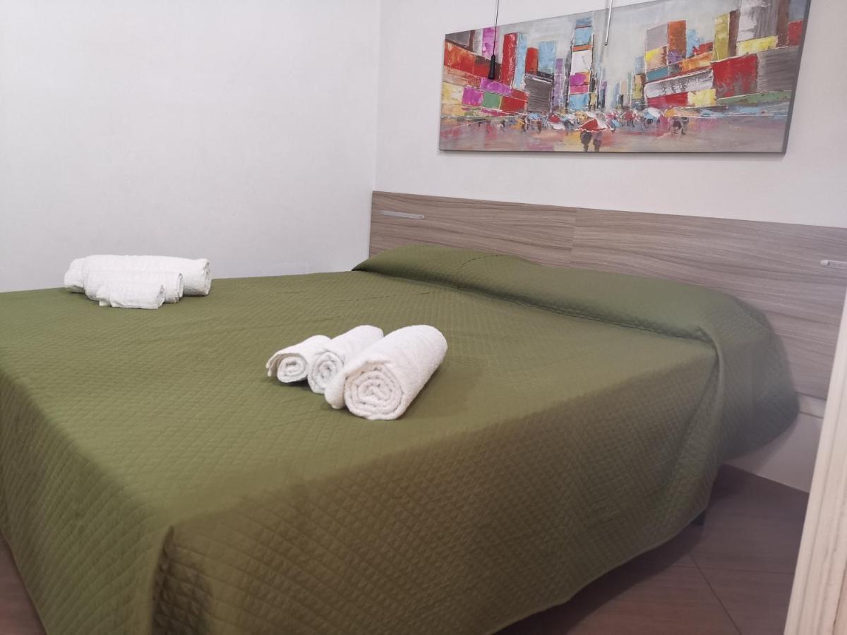 Casa Vacanze Del Golfo 卡斯泰拉马莱 外观 照片