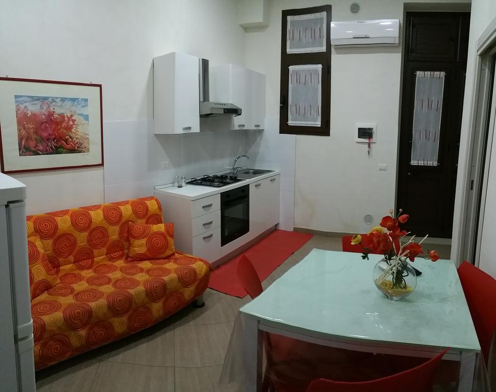 Casa Vacanze Del Golfo 卡斯泰拉马莱 外观 照片