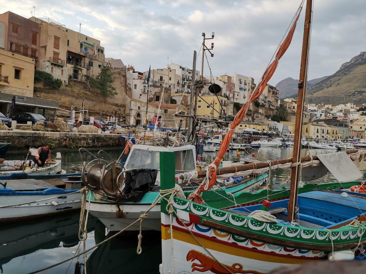 Casa Vacanze Del Golfo 卡斯泰拉马莱 外观 照片