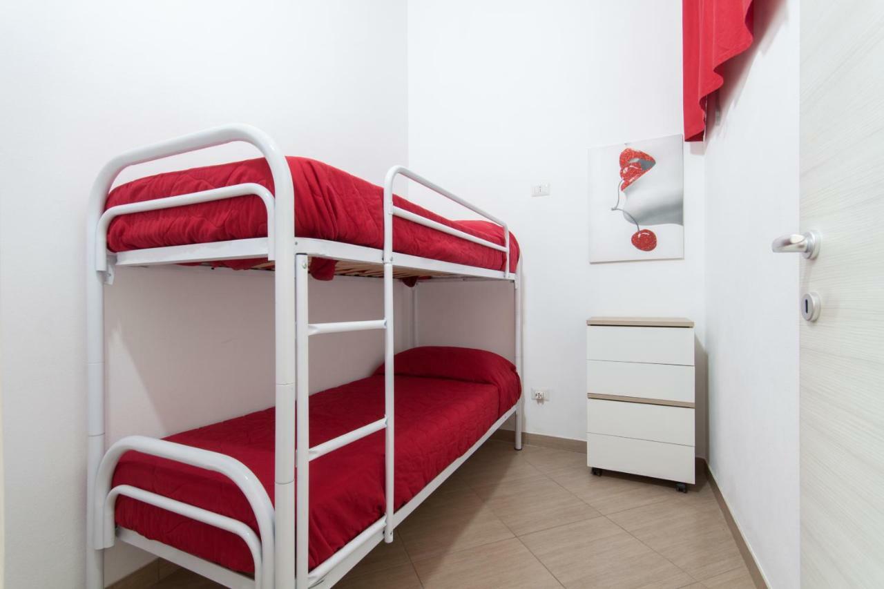 Casa Vacanze Del Golfo 卡斯泰拉马莱 外观 照片