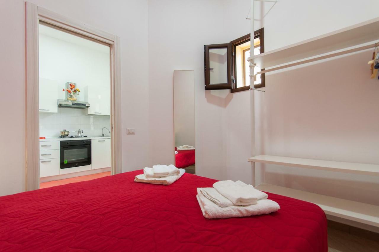 Casa Vacanze Del Golfo 卡斯泰拉马莱 外观 照片