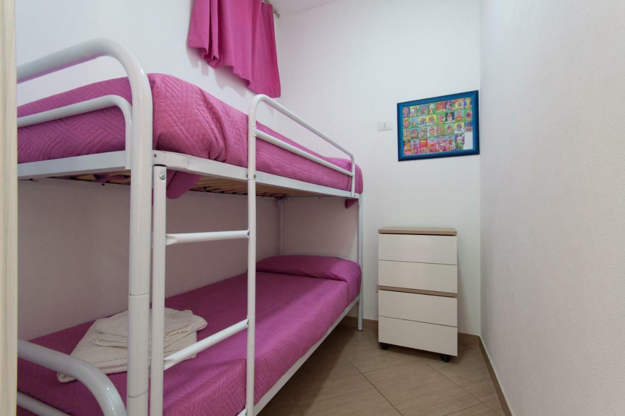 Casa Vacanze Del Golfo 卡斯泰拉马莱 外观 照片