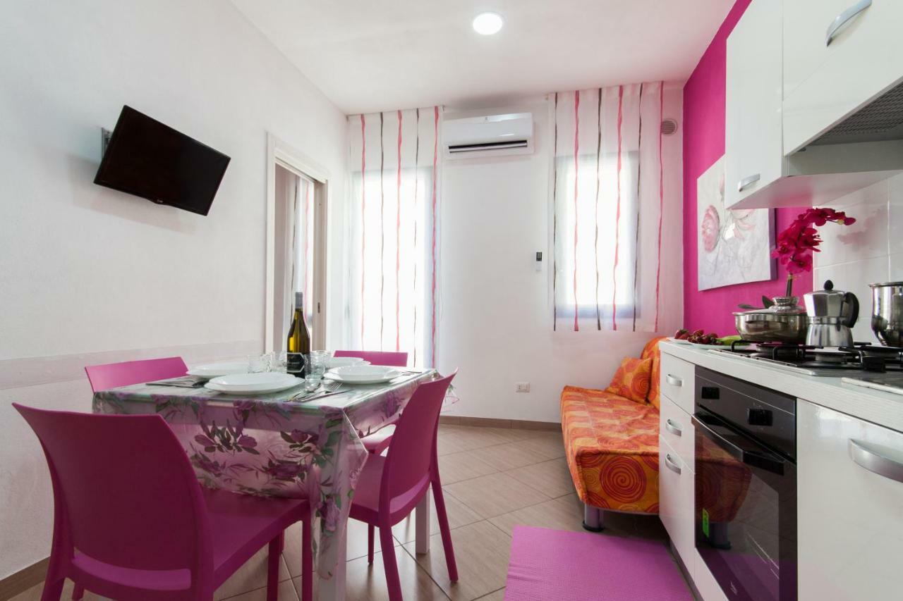 Casa Vacanze Del Golfo 卡斯泰拉马莱 外观 照片
